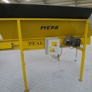 4420 Tong Peal feeding bunker