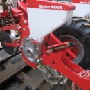 4612 Kverneland Miniair Nova pneumatic seeder