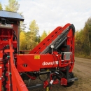 4692 Dewulf P3K carrot harvester with elevator