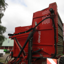 5287 Dewulf GBC carrot harvester with bunker