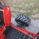 5338 Dewulf GBC carrot harvester with bunker