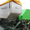 5400 Miedema Structural PM20 potato planter 2 row