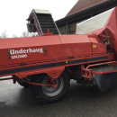 5734 Kverneland Underhaug UN2600 potato harvester