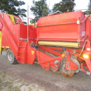 6280 Grimme SE75-40 potato harvester