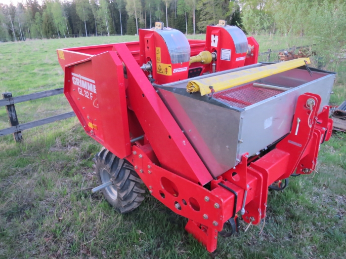 4351 Grimme GL32F Kartoffellegemaschine