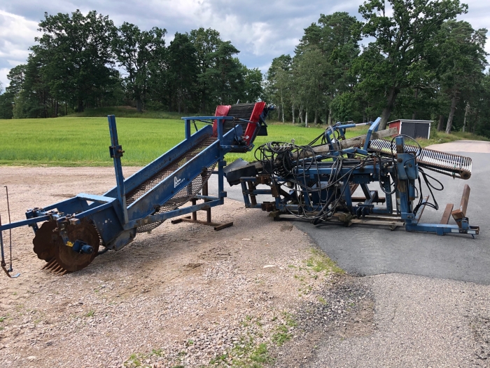 4868 Asa-Lift PO-250 leek harvester / carrot sharelifter