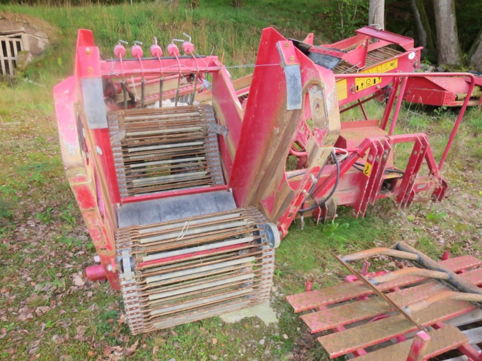 4926 Juko Midi potato harvester three point