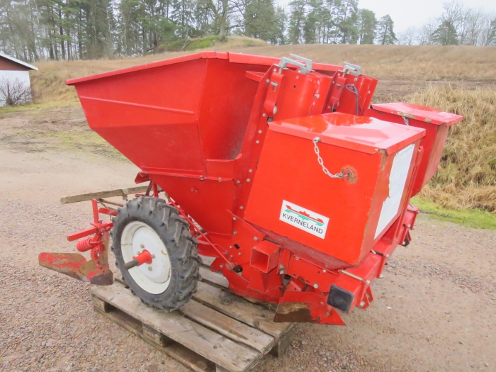 4998 Kverneland Underhaug potato planter