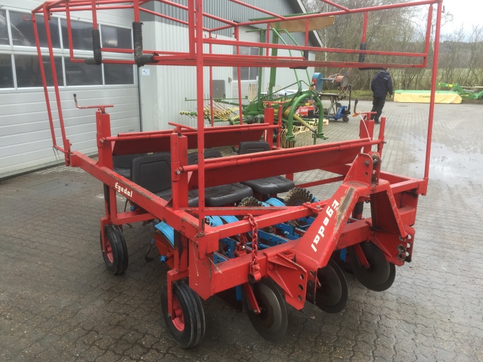 5039 Egedal Transplanter 5 row