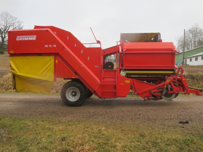 5169 Grimme SE75-40 potato harvester