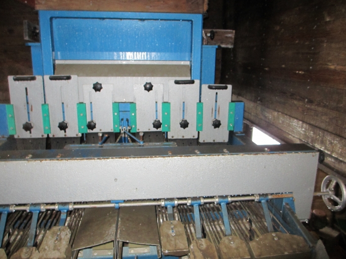 3539 Upmatic multi head weigher 1025 E 2,5-25 kg year model 2001