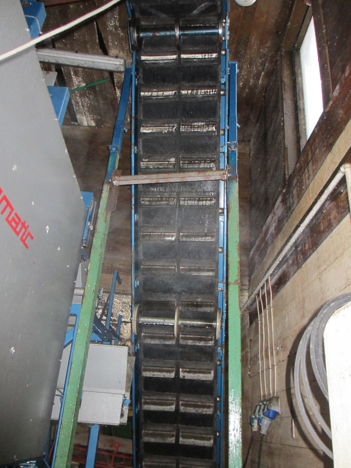 3539 Upmatic multi head weigher 1025 E 2,5-25 kg year model 2001