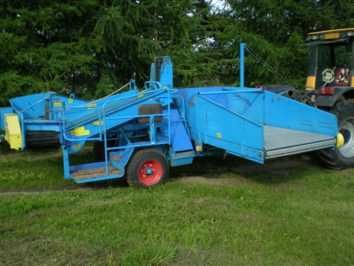 3333 BOLKO onion loader with bunker