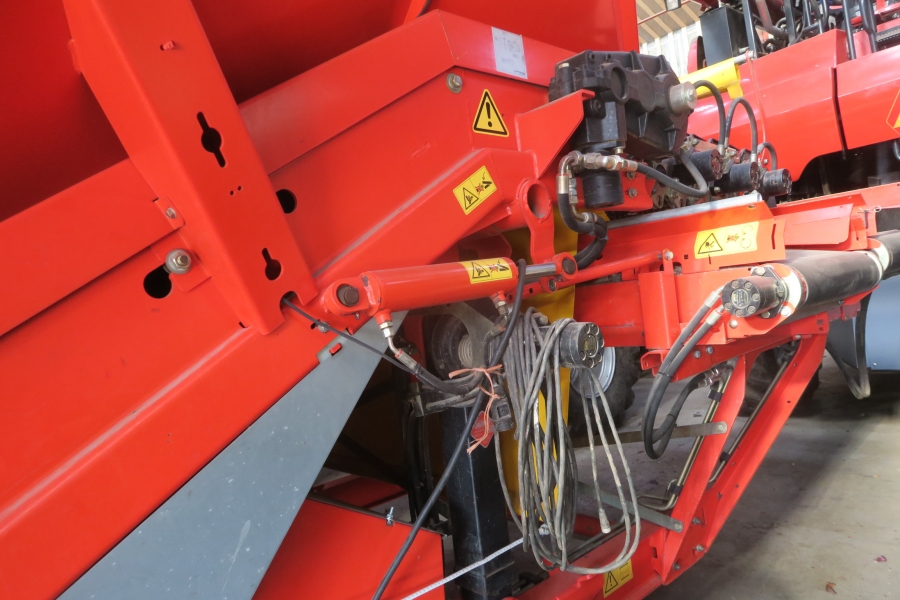 4131 Grimme receiving hopper RH 20-45