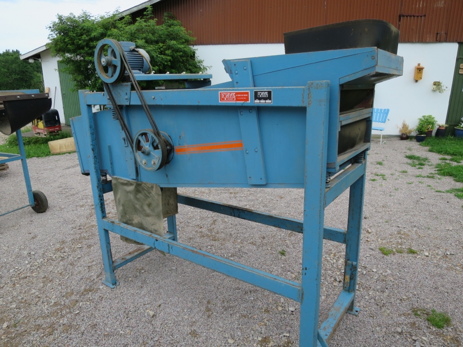 4156 EMVE potato sorter 