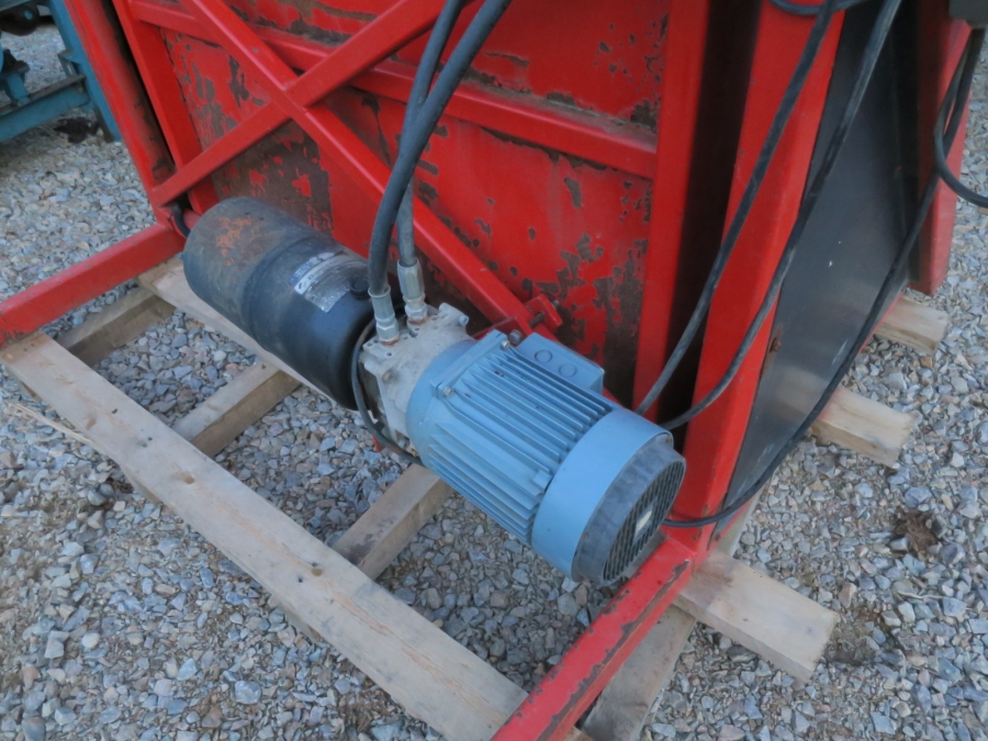 4318 EKKO box turner stationary hydraulic