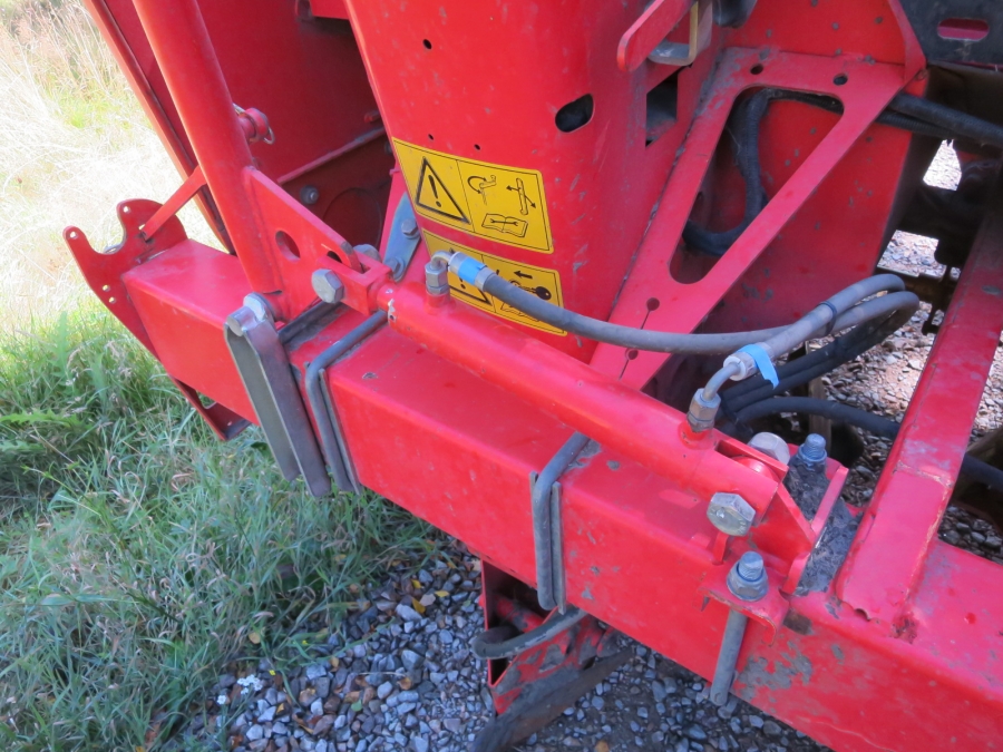 4374 Grimme GL34KG potato planter 4 row