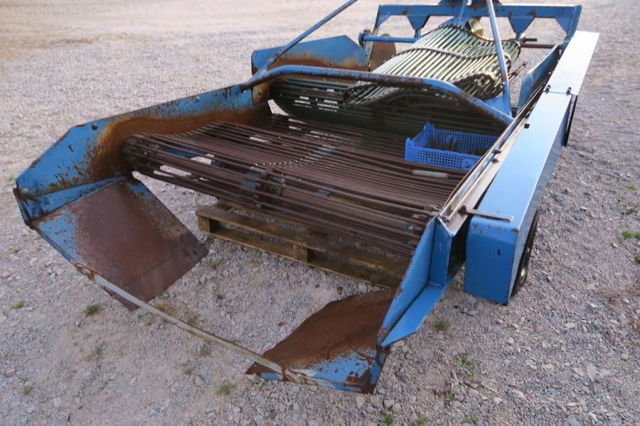 4410 Asa-lift onion windrower 1350 mm