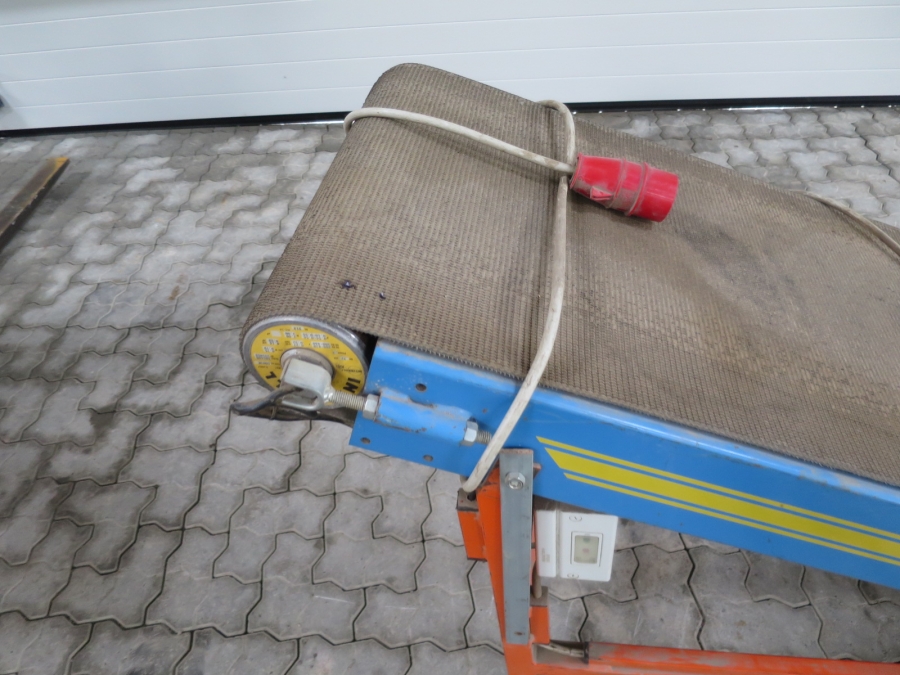 4503 EMVE bag conveyor 