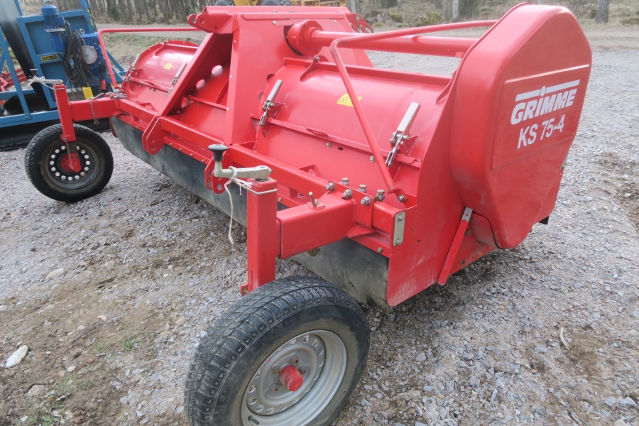 4579 Grimme KS75-4 haulm chopper