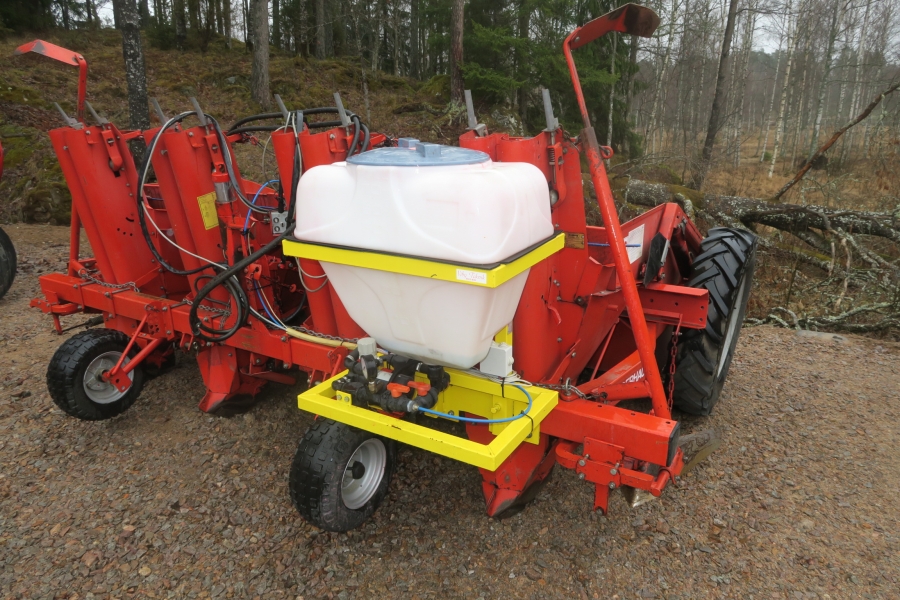 4611 Kverneland Underhaug 1300 potato planter