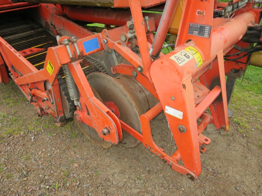 4685 Grimme SE75-20 potato harvester