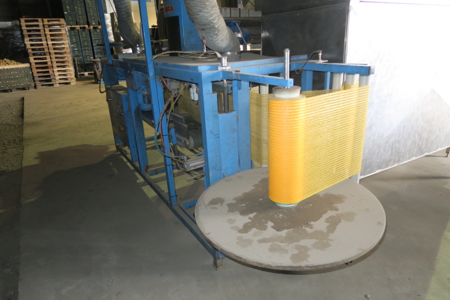 4701 Newtec 2009XB with Udo Schliebe net bagging line