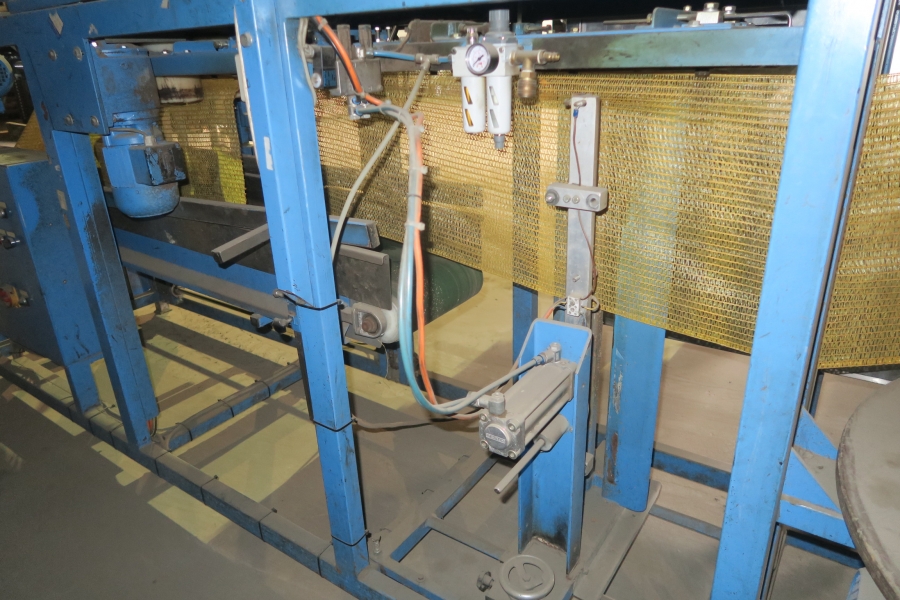 4701 Newtec 2009XB with Udo Schliebe net bagging line