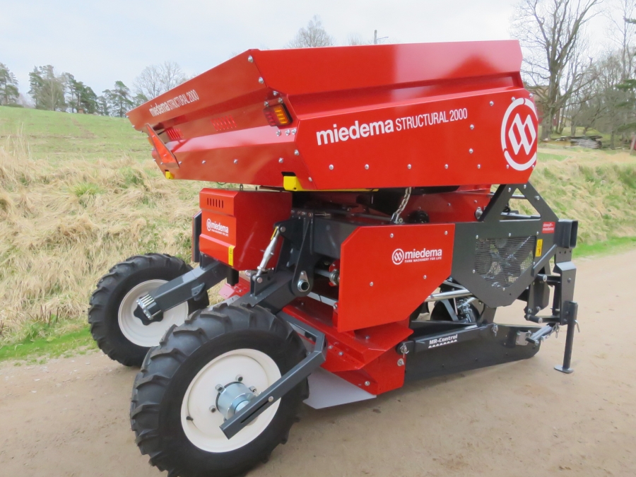 4771 Miedema Structural MS2000 potato planter