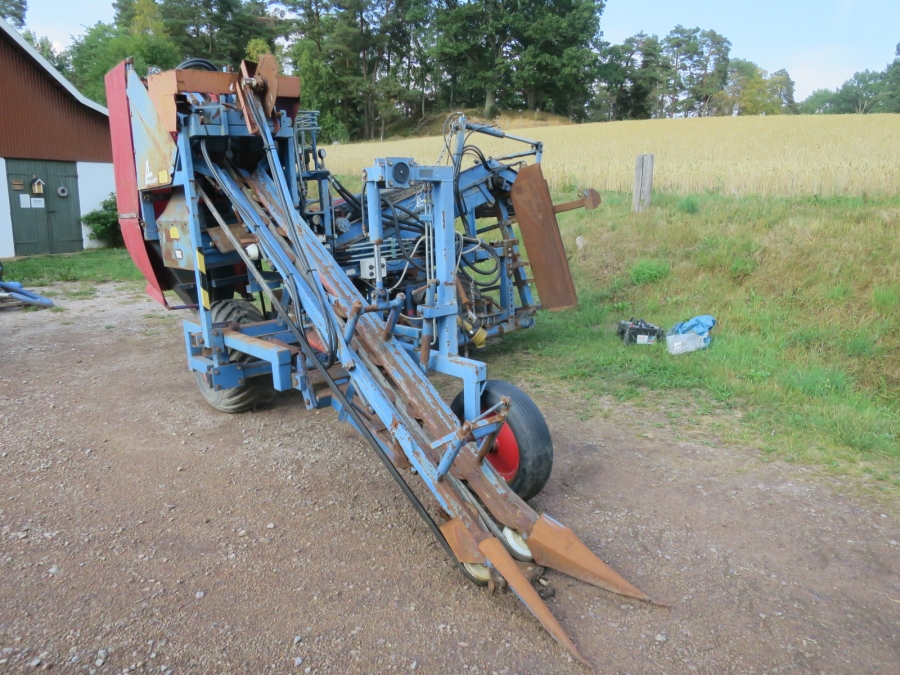 4780 Asa-Lift ST 1200 1 row carrot harvester