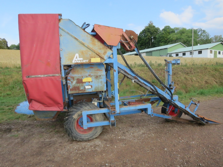 4780 Asa-Lift ST 1200 1 row carrot harvester