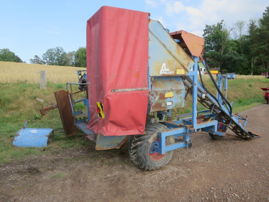 4780 Asa-Lift ST 1200 1 row carrot harvester