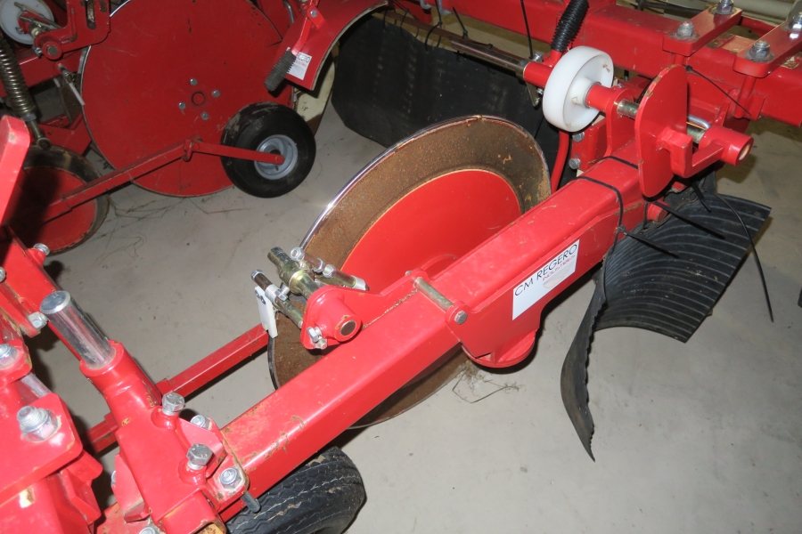 4783 CM plastic film laying machine