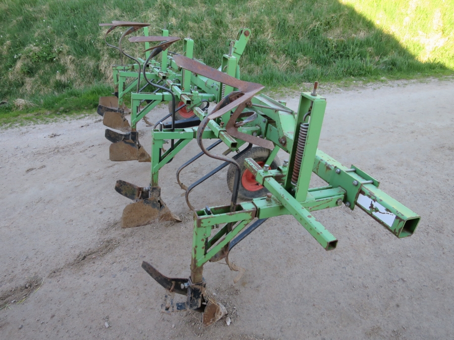 4800 Ekengårds potato ridger 4 row