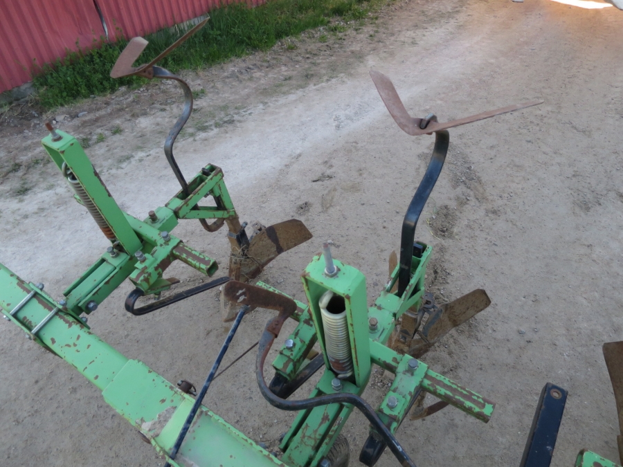 4800 Ekengårds potato ridger 4 row
