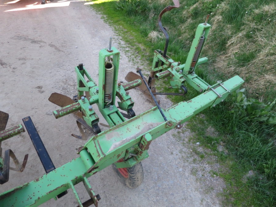 4800 Ekengårds potato ridger 4 row