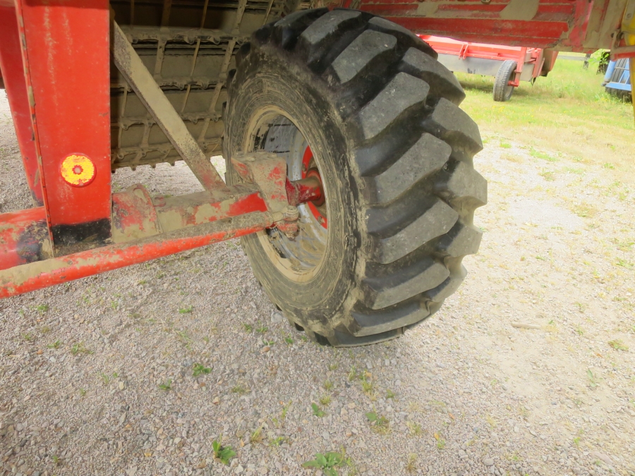 4821 Grimme SE75-30 potato harvester