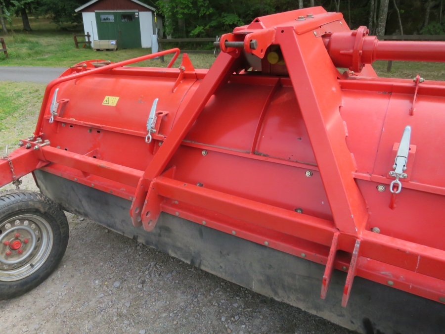 4830 Grimme KS75-4 haulm topper