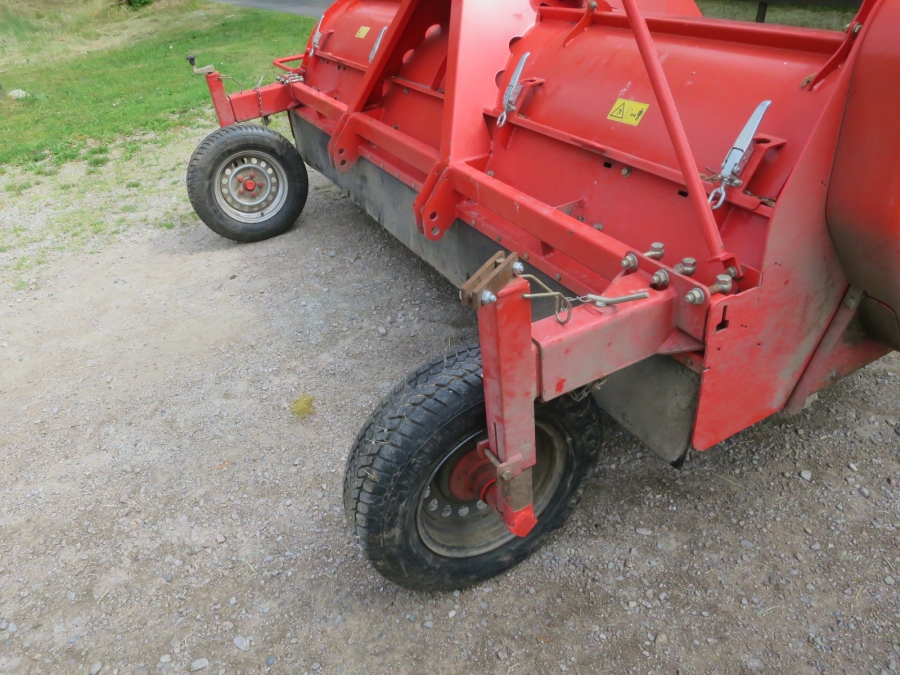 4830 Grimme KS75-4 haulm topper