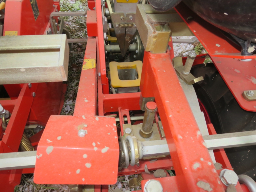 4910 Checch & Magli Wolf 4 rad planteringsmaskin
