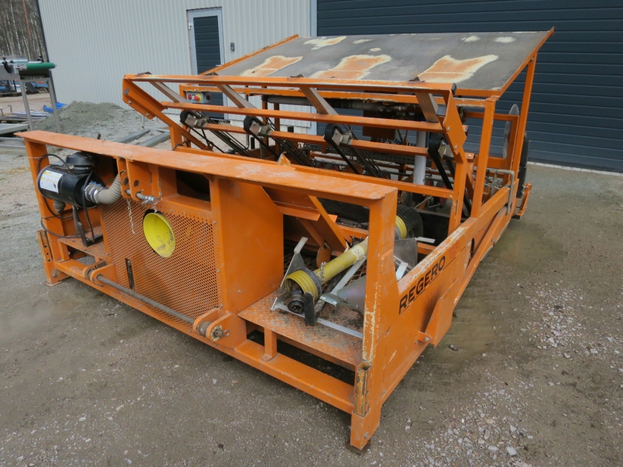 4999 Regero transplanter 4 row pneumatic
