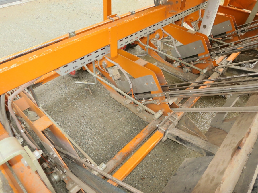4999 Regero transplanter 4 row pneumatic