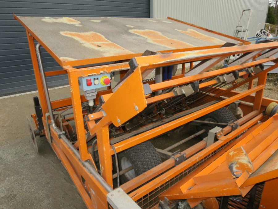 4999 Regero transplanter 4 row pneumatic