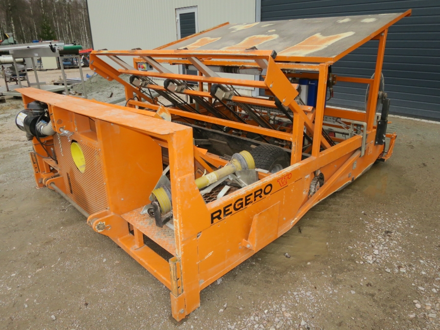 4999 Regero transplanter 4 row pneumatic