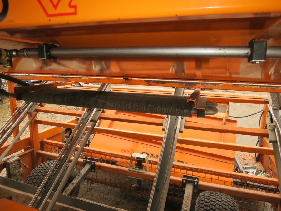4999 Regero transplanter 4 row pneumatic
