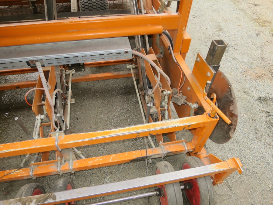 4999 Regero transplanter 4 row pneumatic