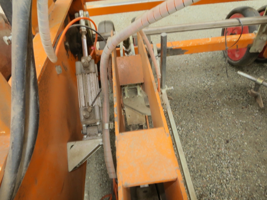 4999 Regero transplanter 4 row pneumatic