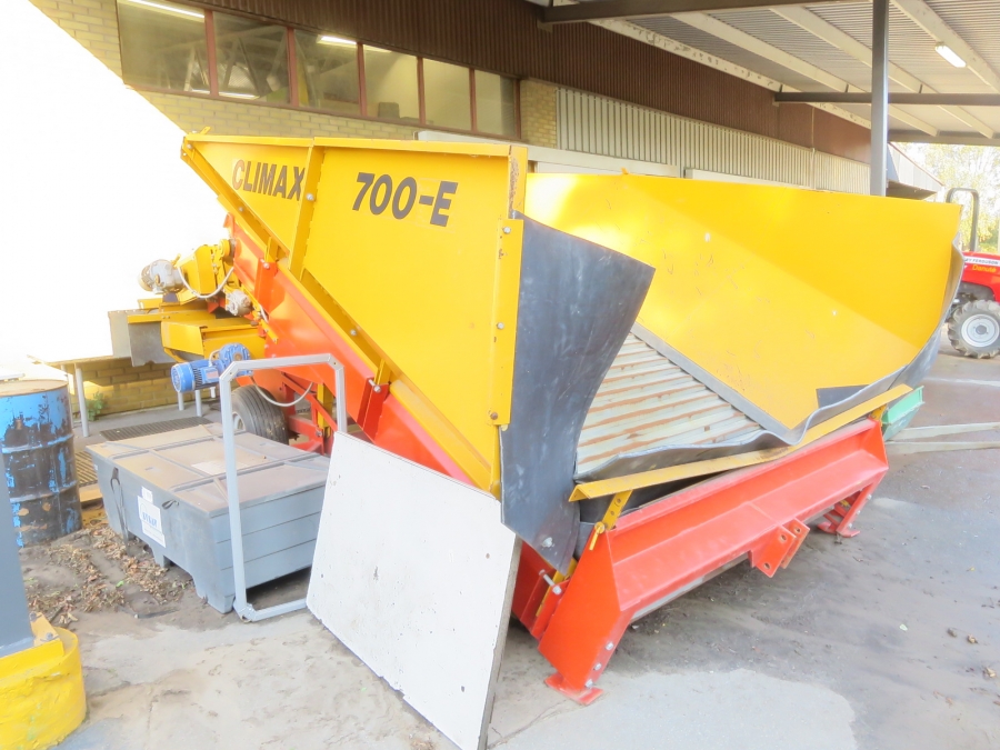 5043 Climax receiving hopper 700-E