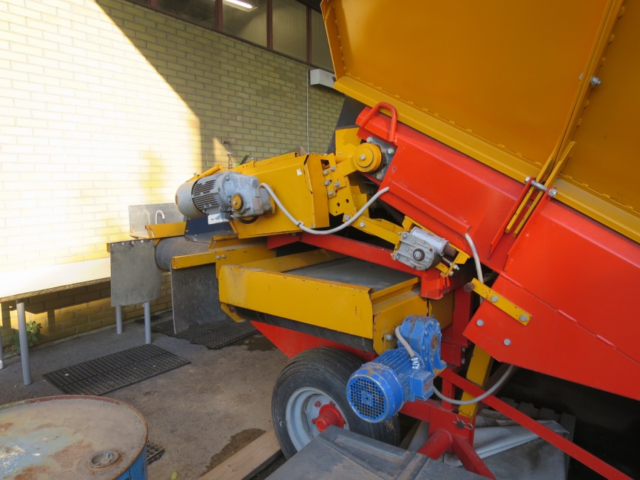 5043 Climax receiving hopper 700-E