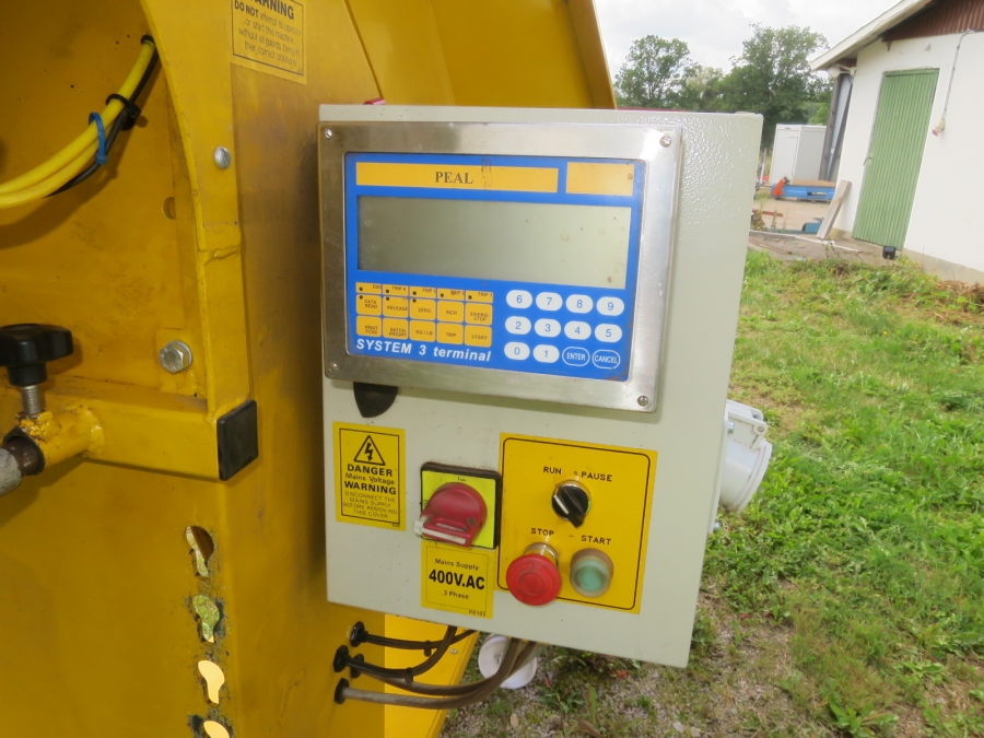 5073 Tong peal 2507 automatic weigher bagger